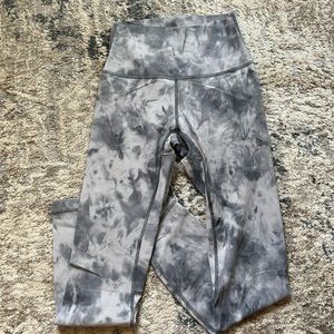 Lululemon Aligns 25”